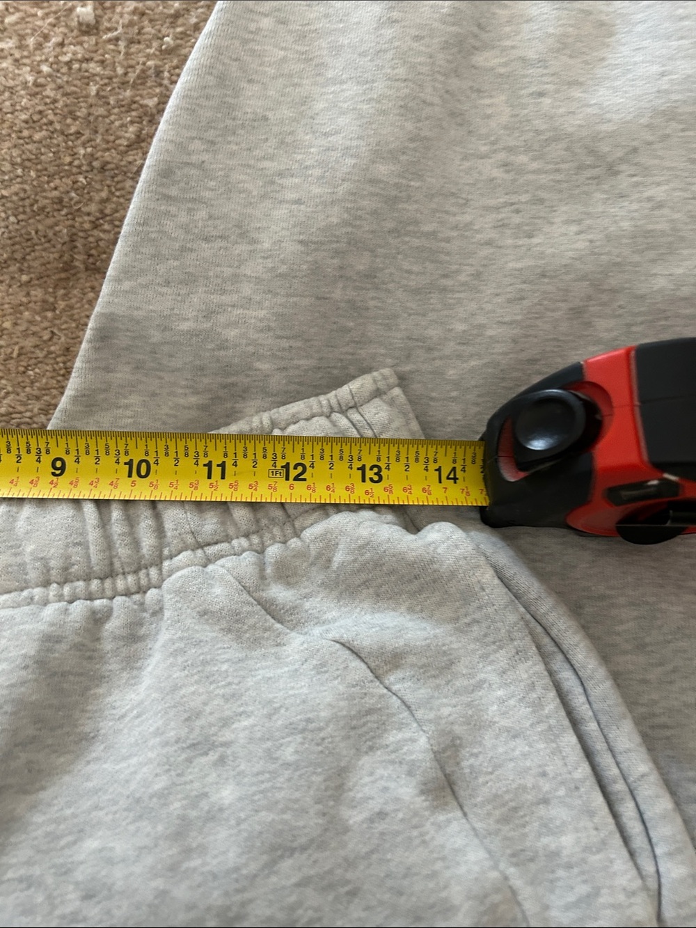 lululemon athletica Heather Gray Sweatpants - Picture 5 of 9